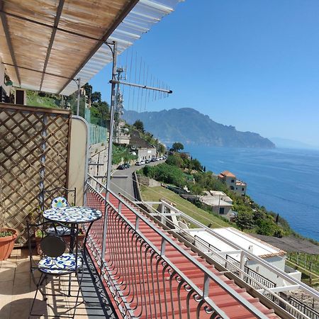 Dachi Holiday House Амальфи Экстерьер фото